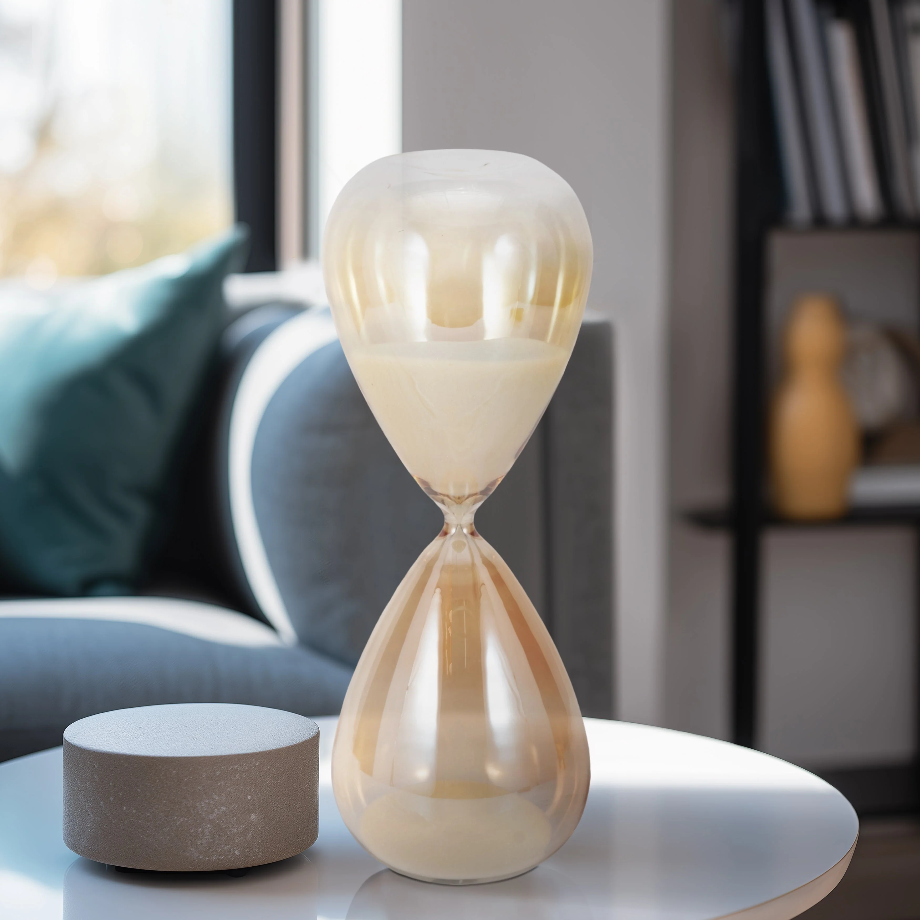 14" Midas Small Champagne Hourglass - Image 18