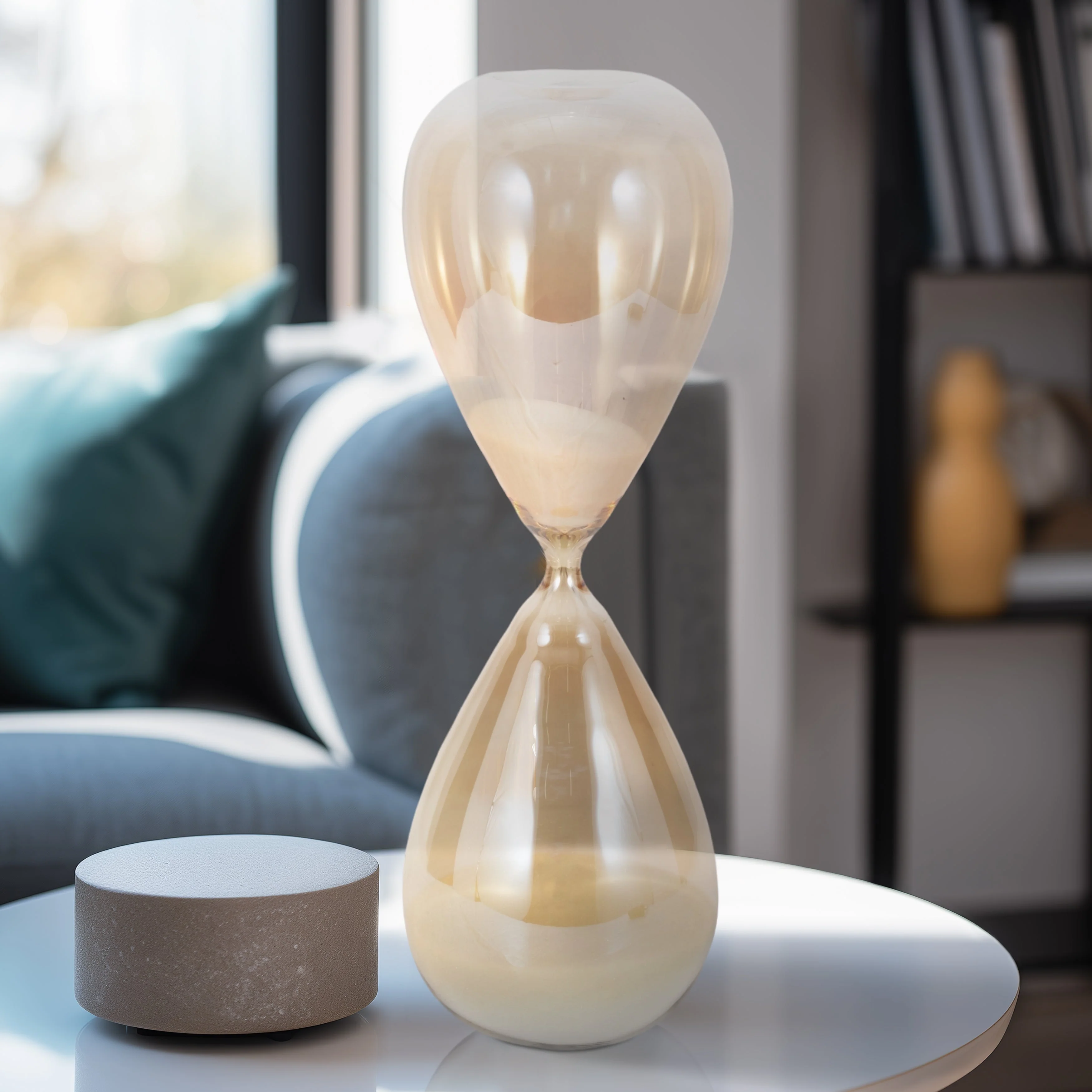 17" Midas Large Champagne Hourglass - Image 18