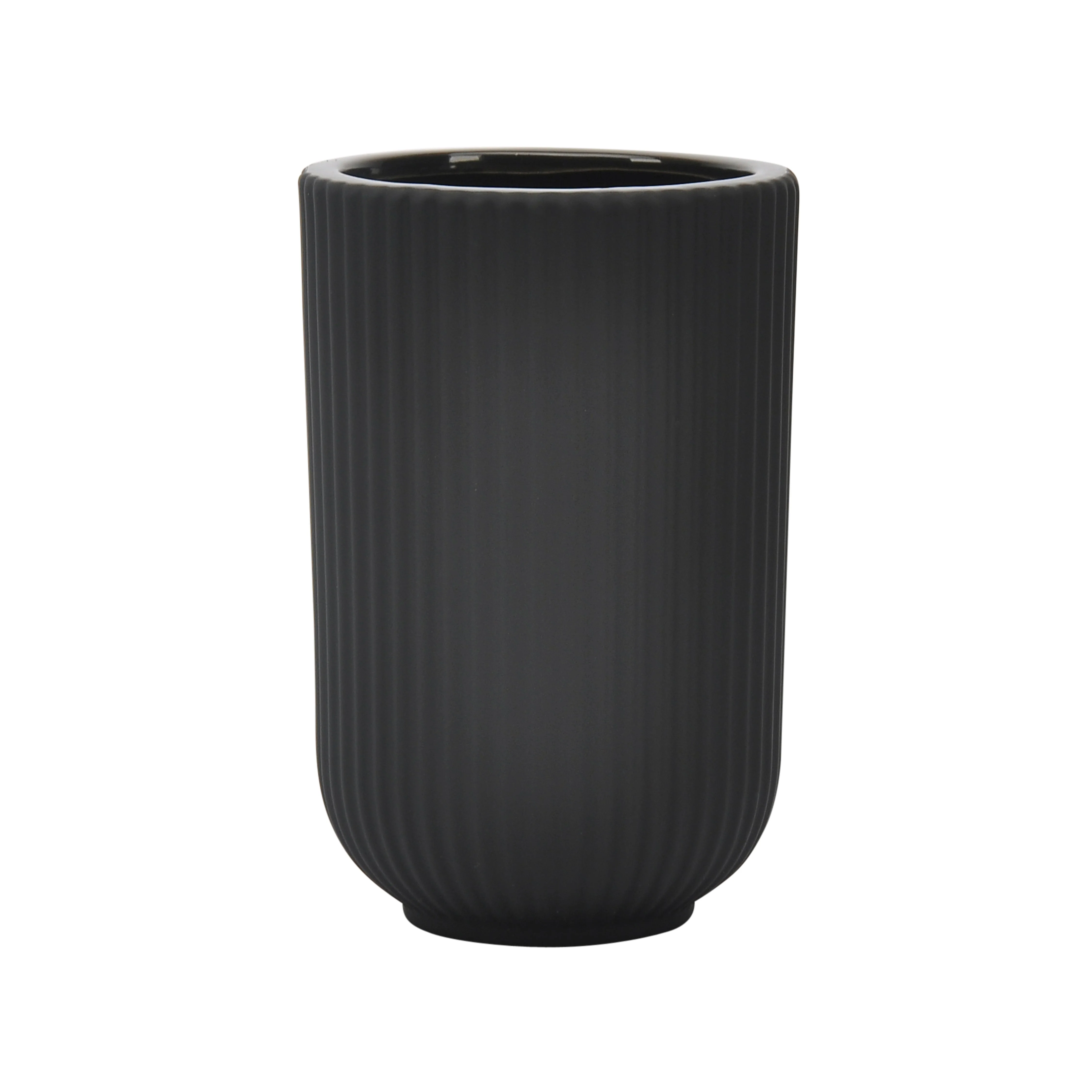 17122-04 CER, 7"H RIDGED VASE, WHITE( Sagebrook Home )