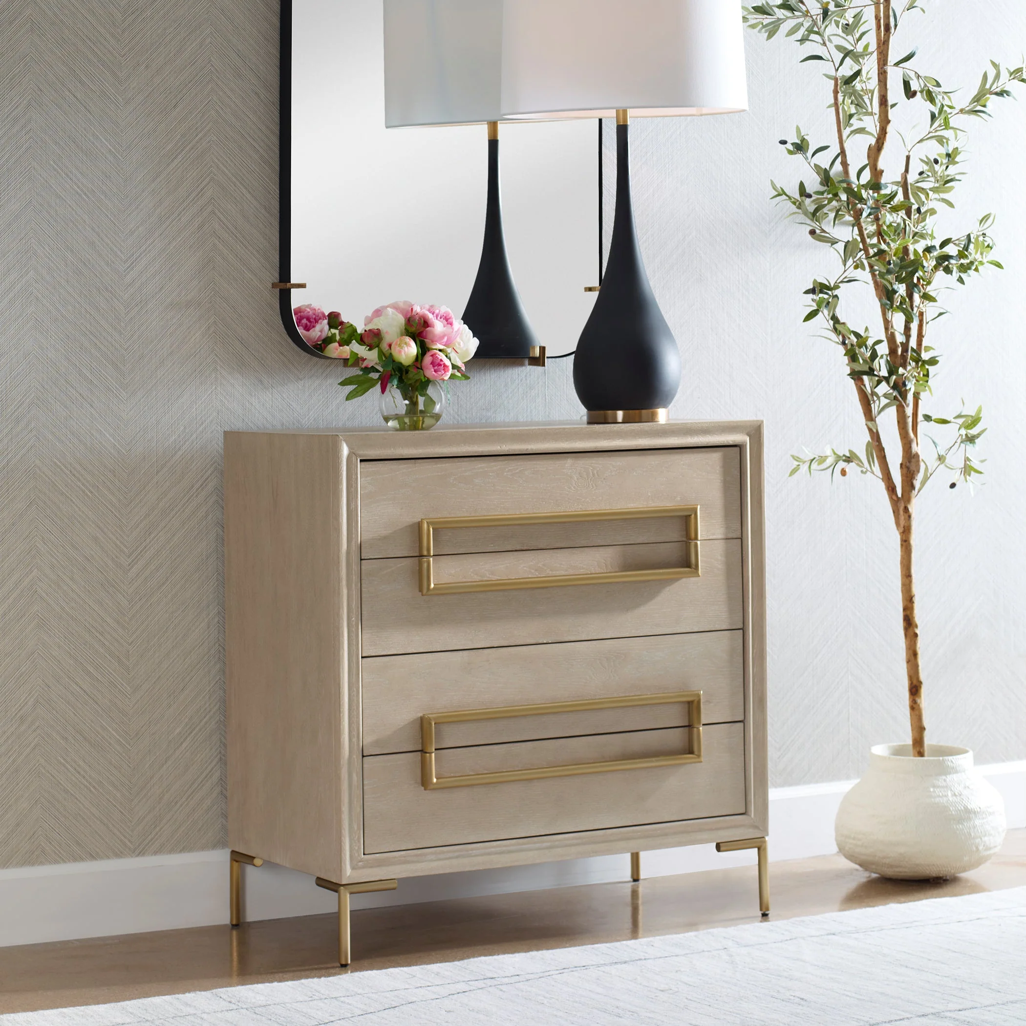 Alessia Light Oak Accent Chest - Image 4
