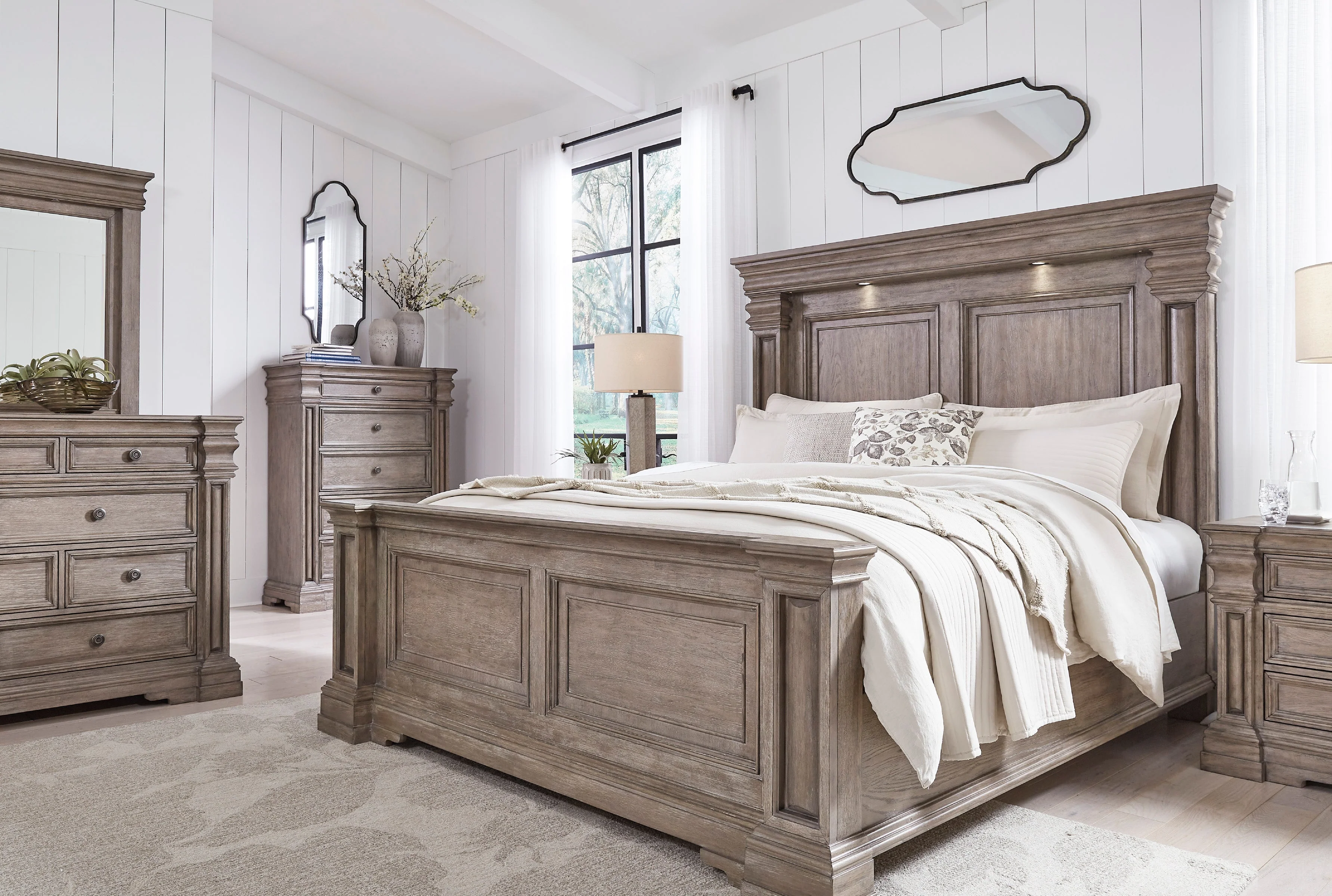 Ashley Homestore | Blairhurst California King Panel Bed - Image 6