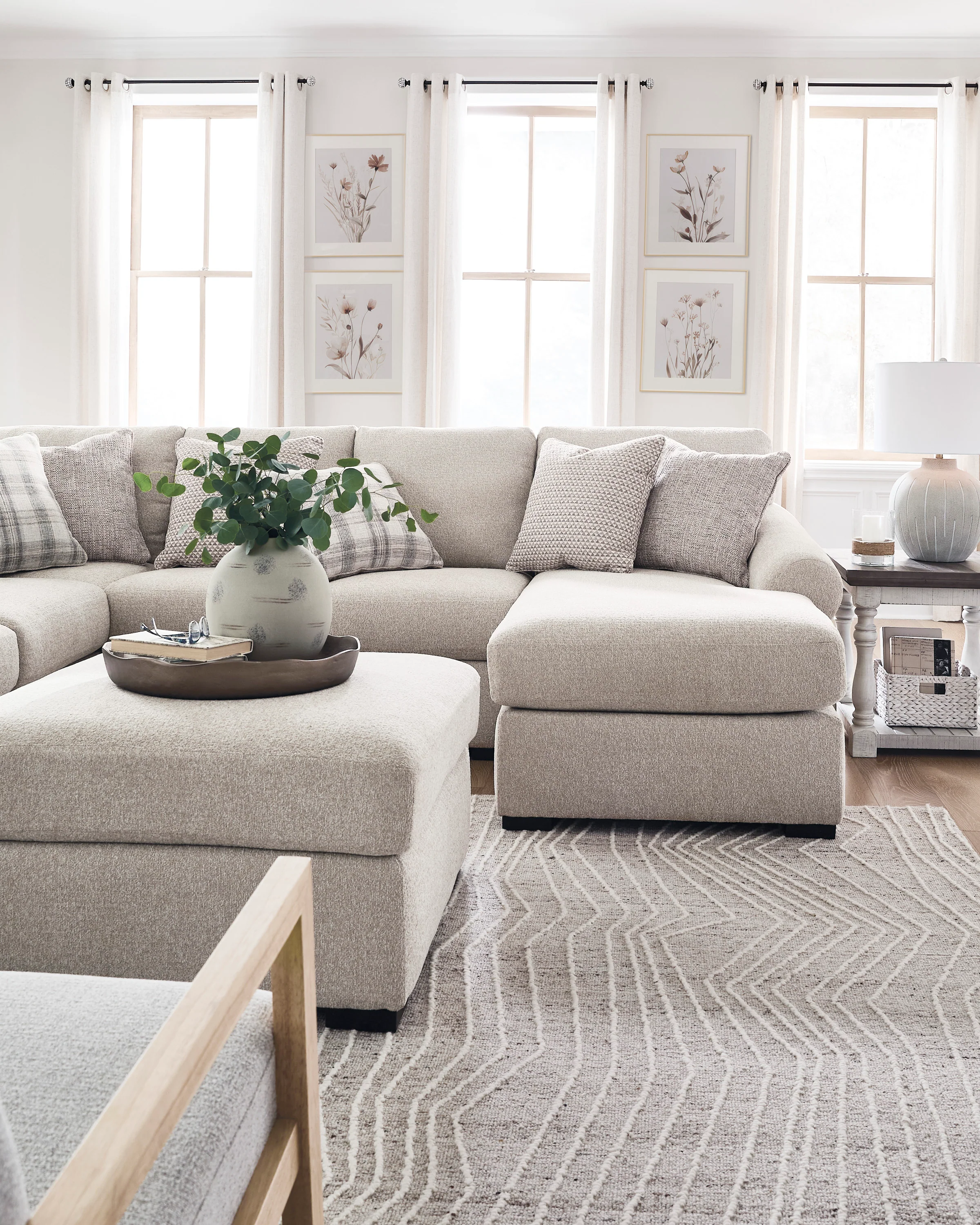 Bridgemont Oversized Ottoman|Ashley Homestore - Image 5