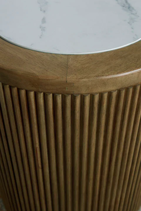 Camdill Round Table Set - Image 10