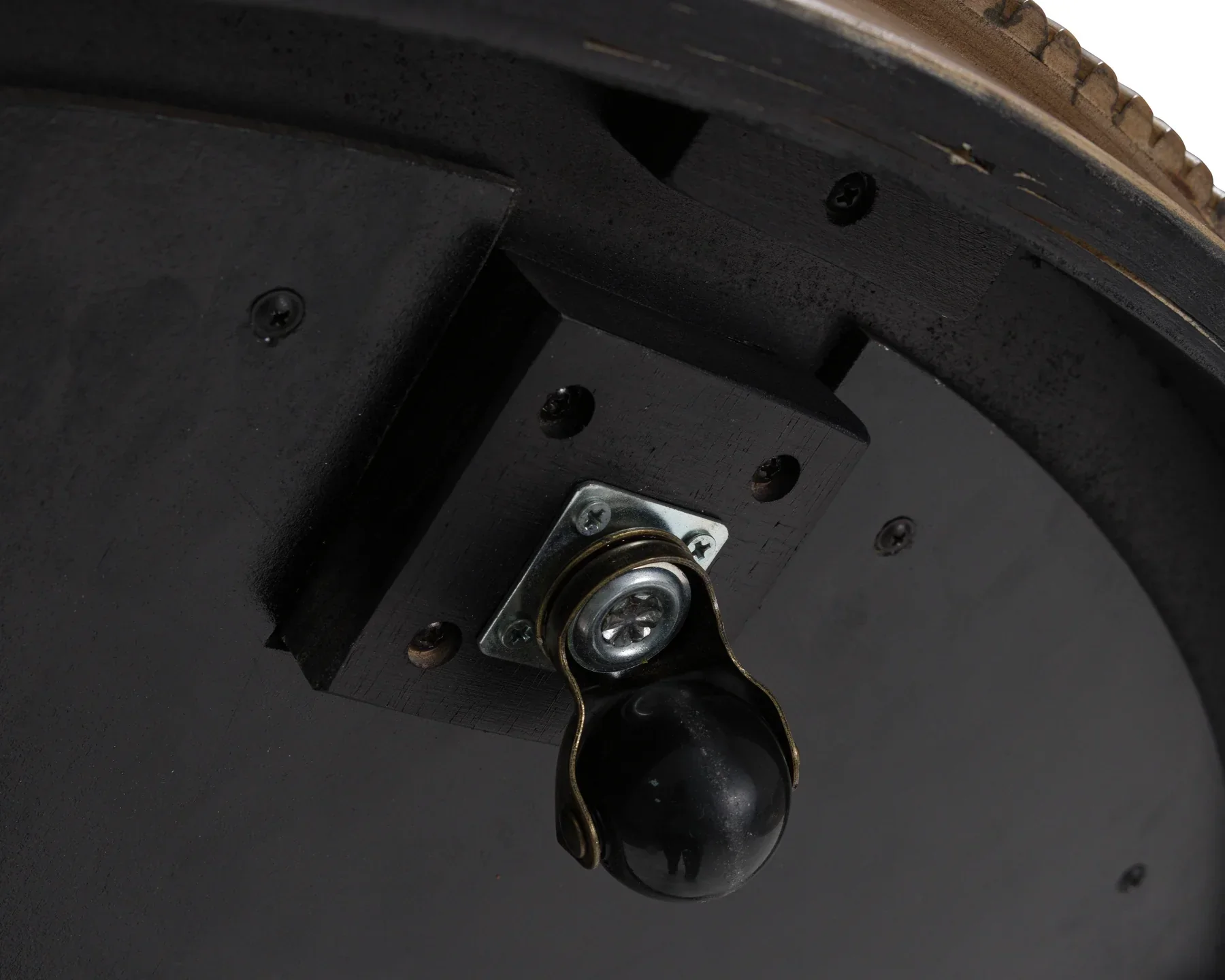 Camdill Round Table Set - Image 7