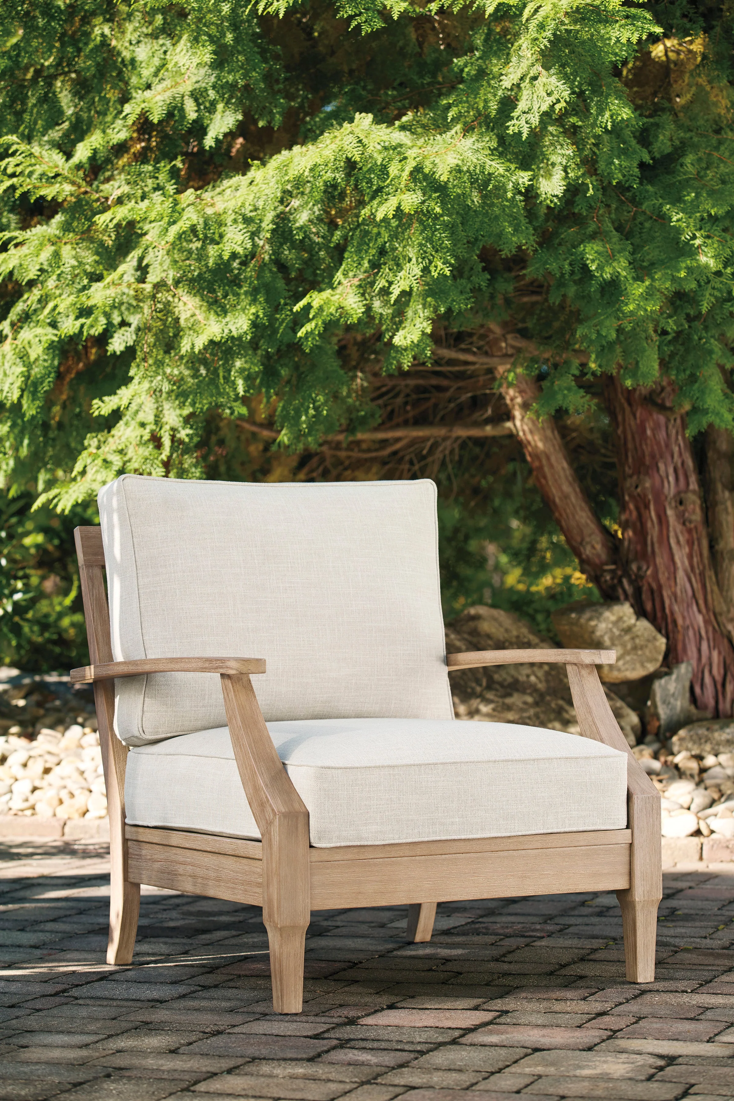 Carter Hall Lounge Chair w/Cushion | Ashley Homestore - Image 2