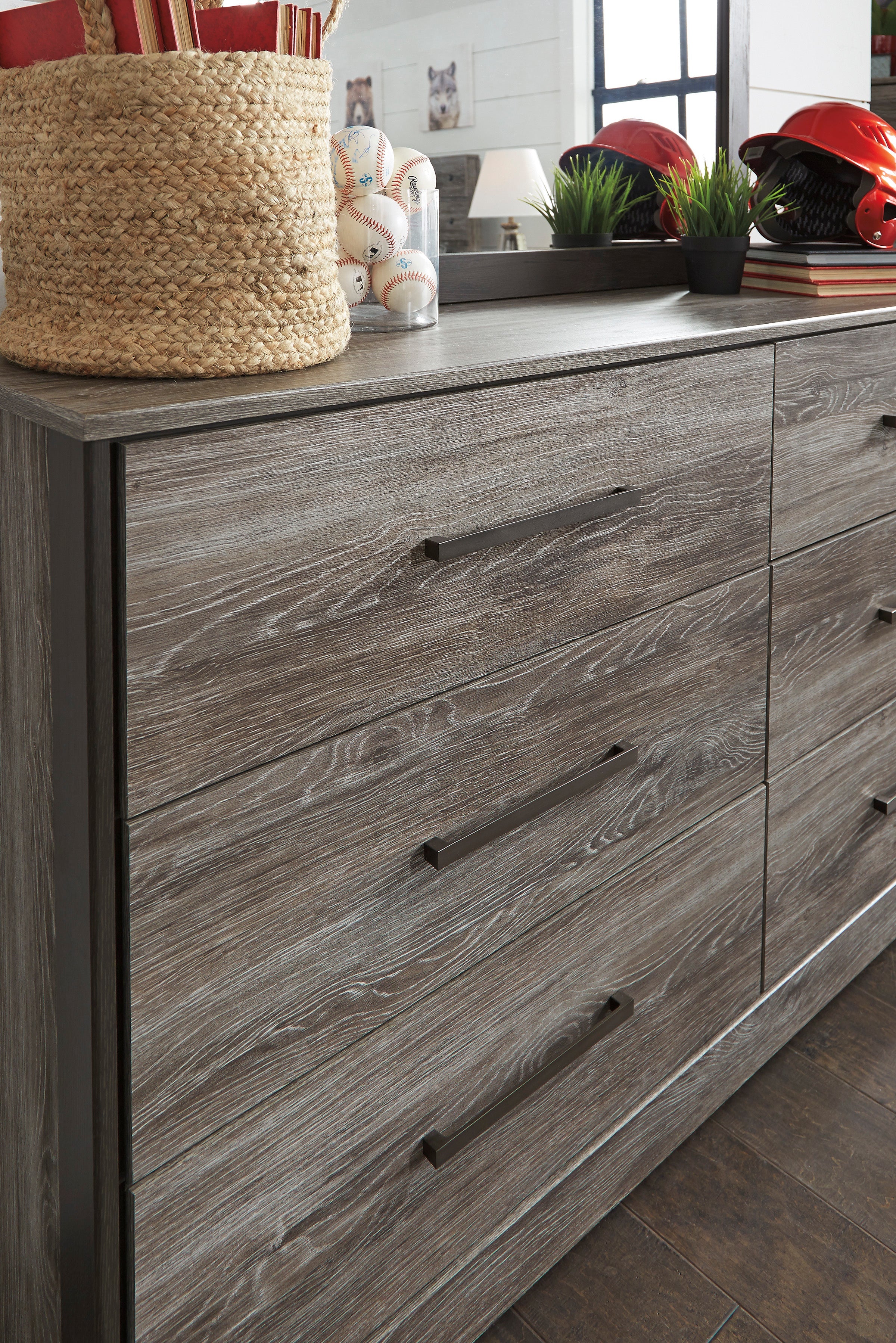 Cazenfeld Dresser - Image 3