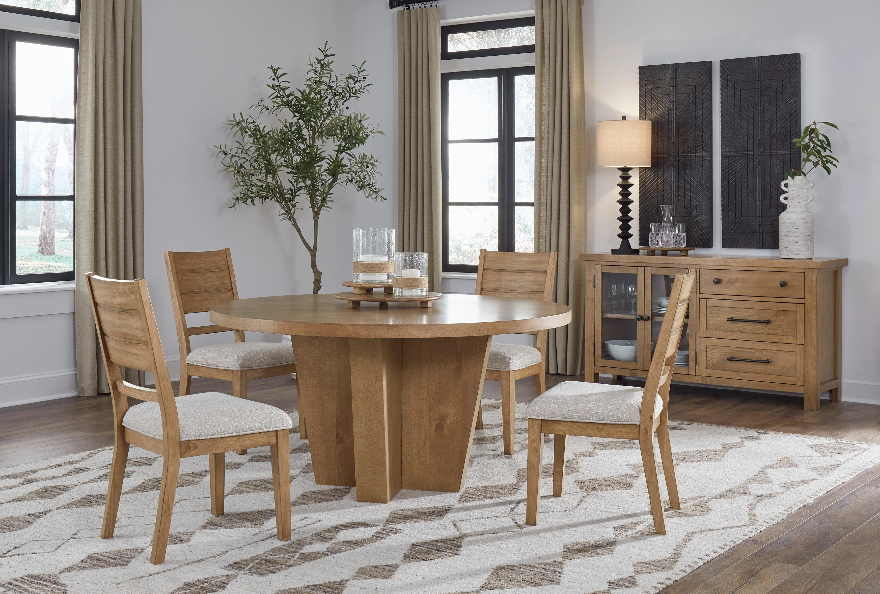 D794-50Set2 Kristiland Dining Room
