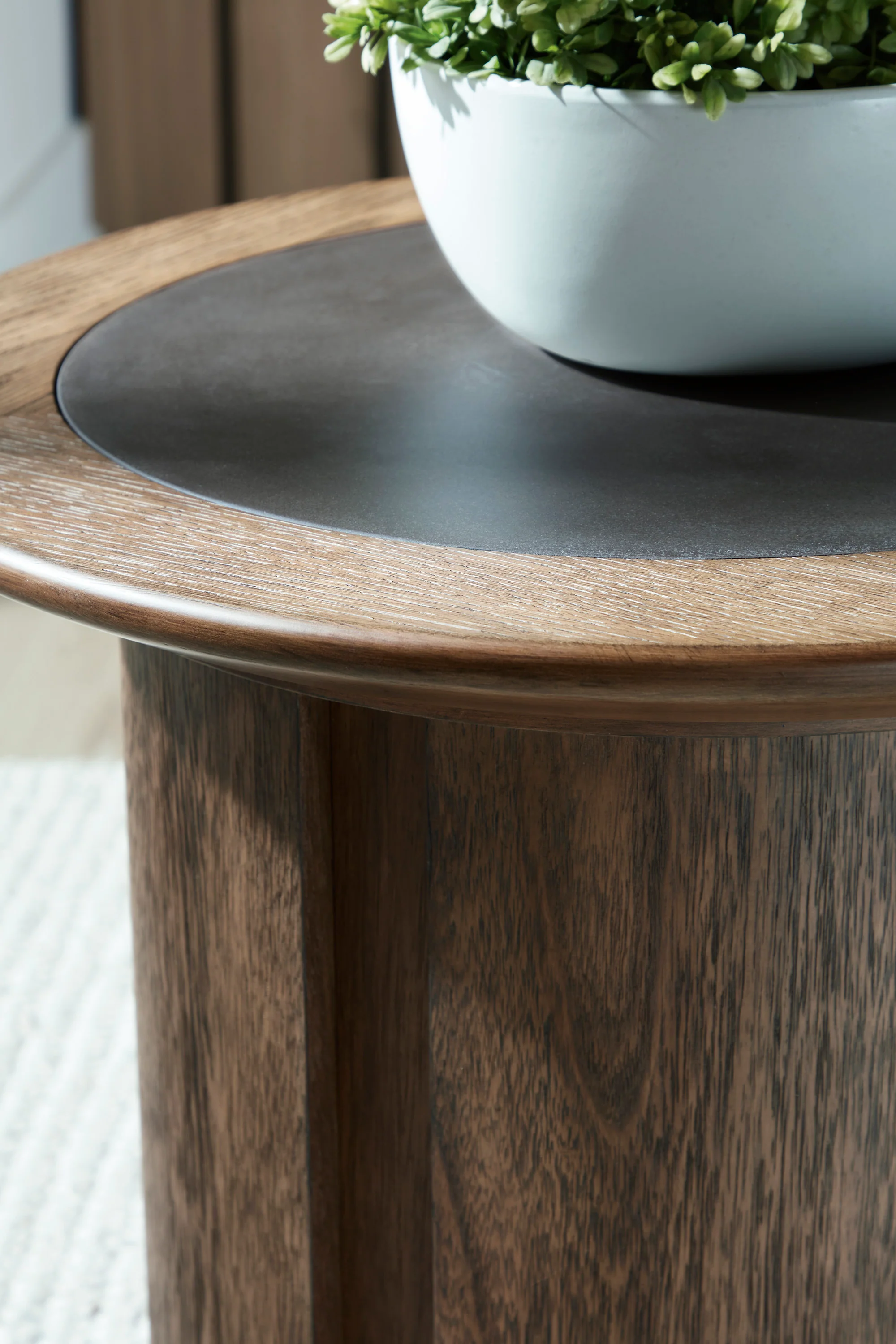 Dontayne Round End Table - Image 4
