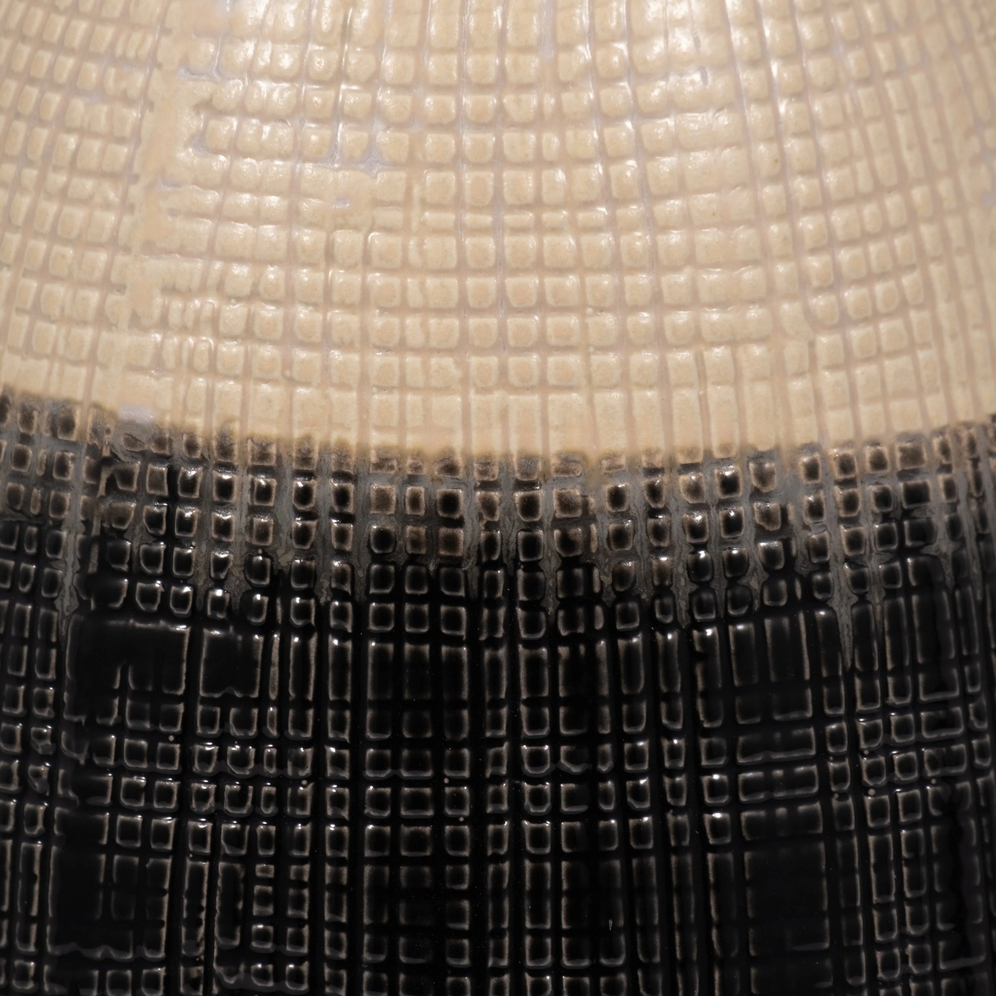 EV19866-02 ALUMINUM 12" ROUND VASE W/GOLDLEAF, BRONZE( Sagebrook Home ) - Image 5