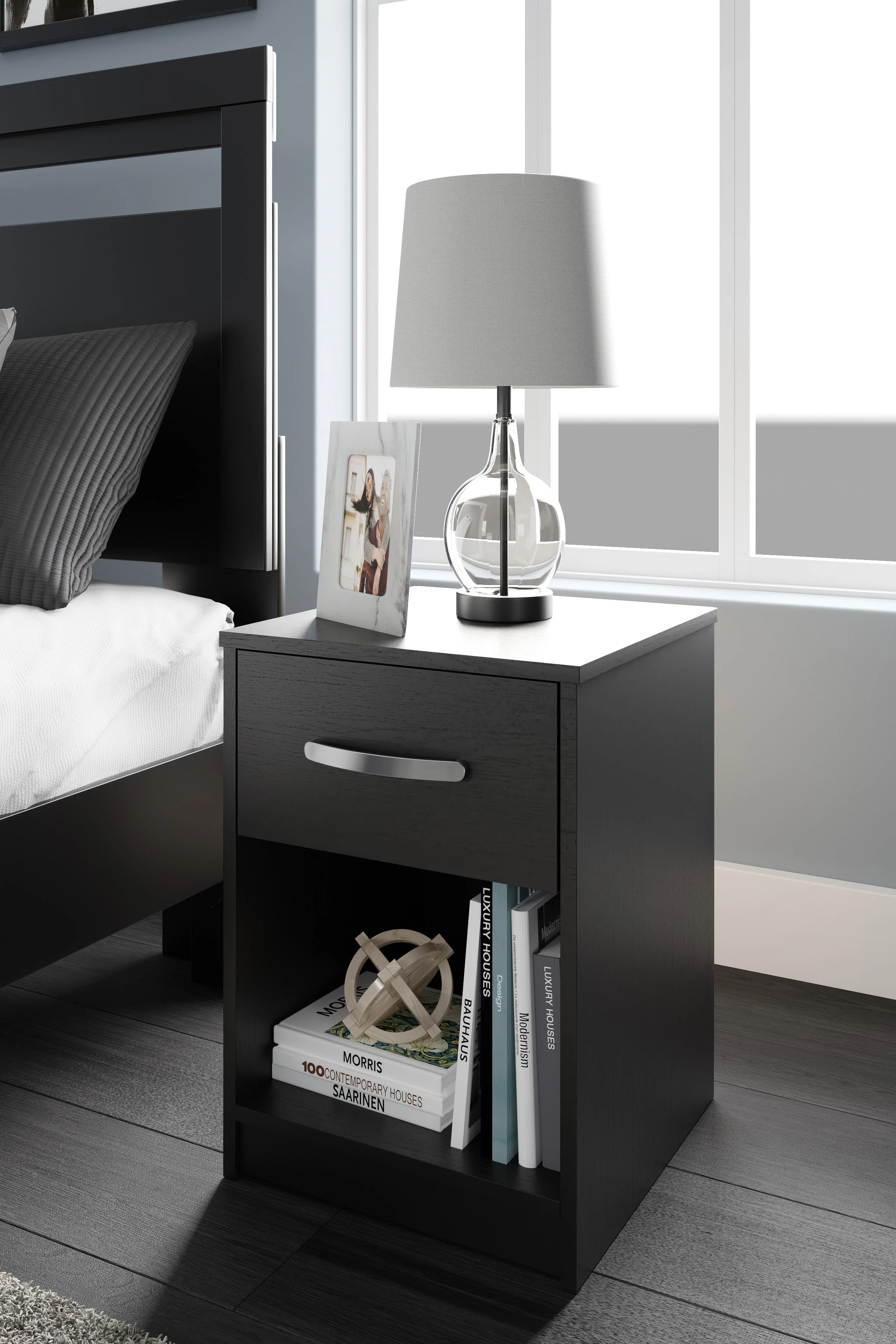 Finch Queen bedroom - Image 15