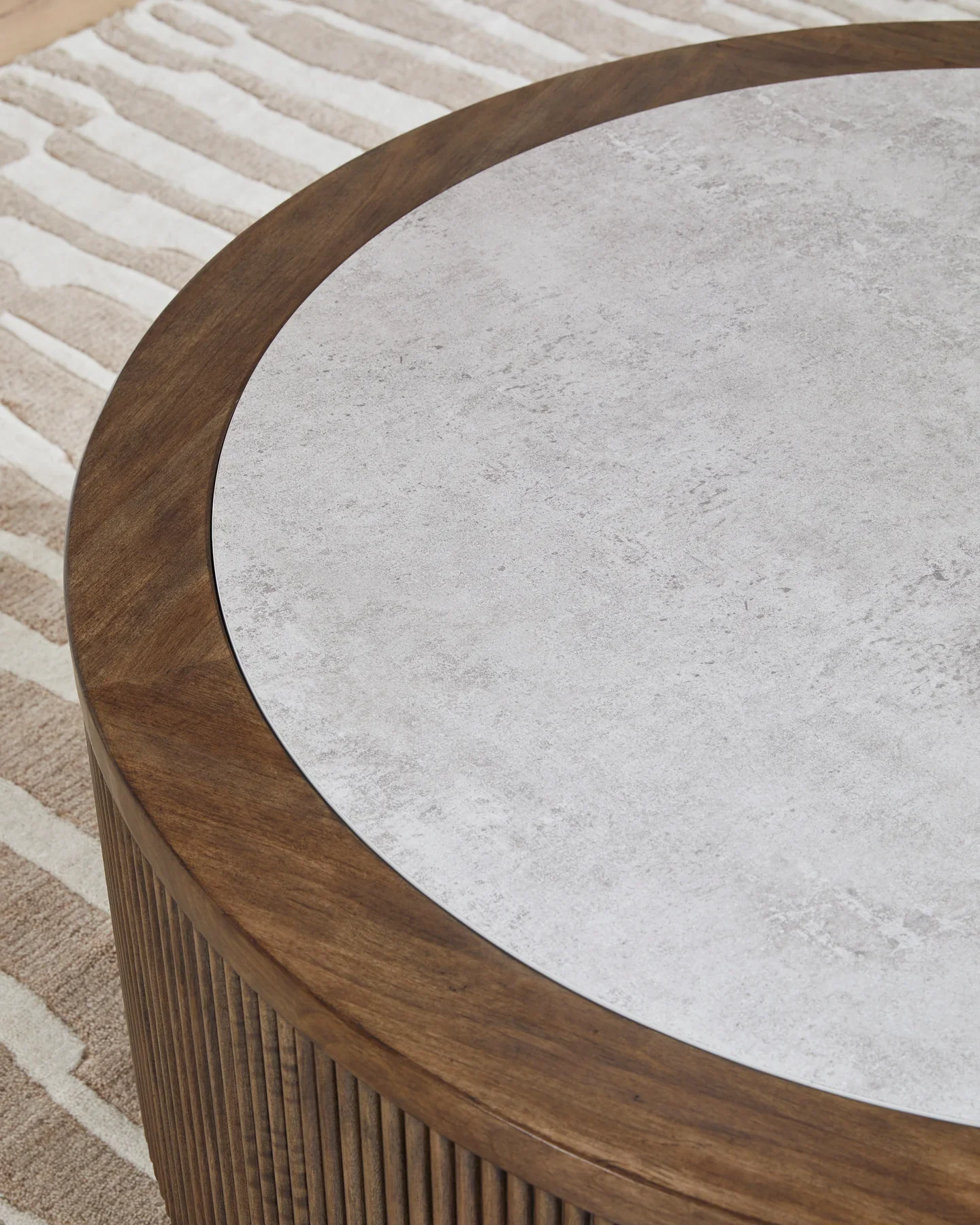 Hadonna Table Set - Image 6