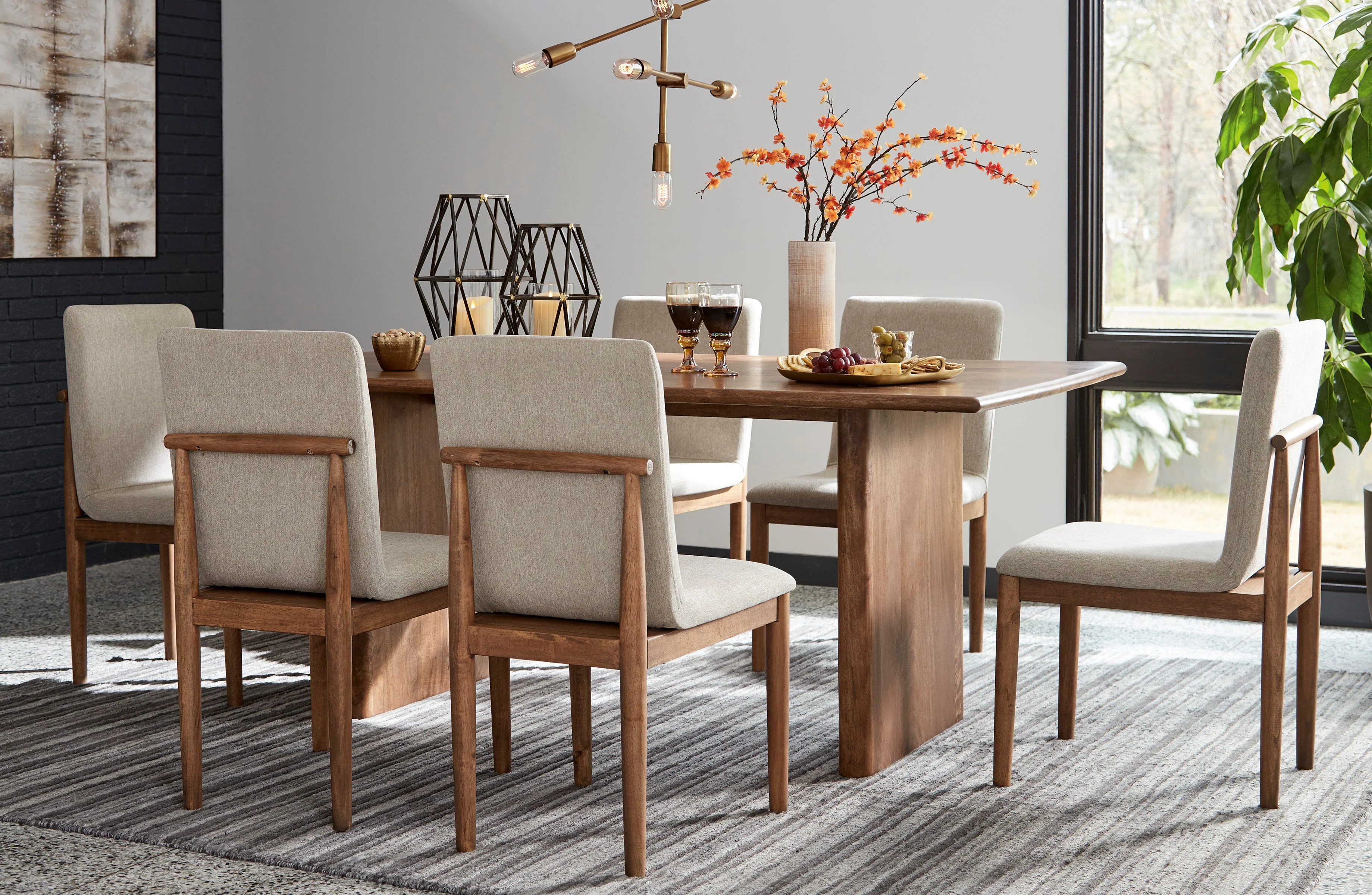 Isanti Dining Table w Chairs - Image 2