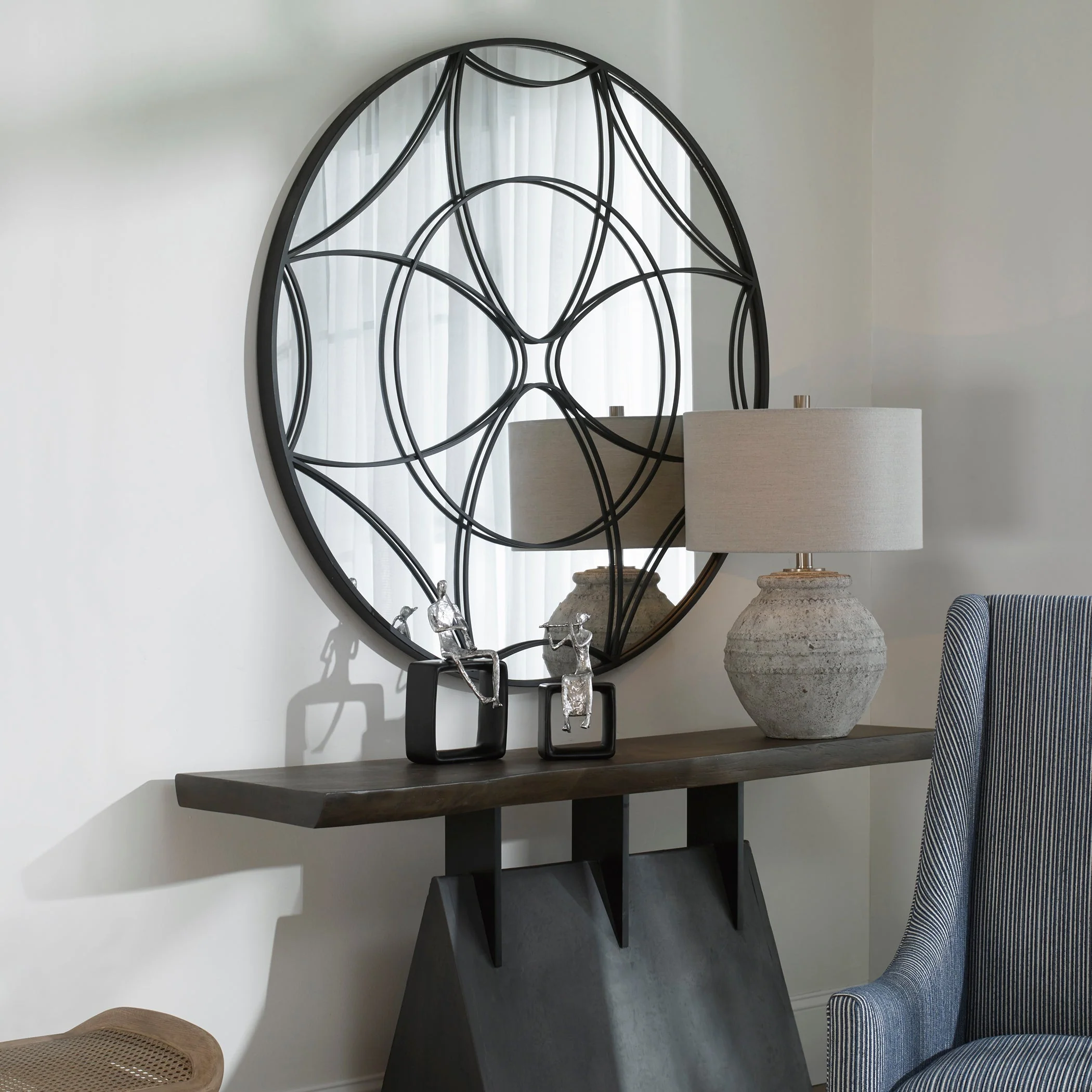 Jocasta Mirrored Wall Decor - Image 4