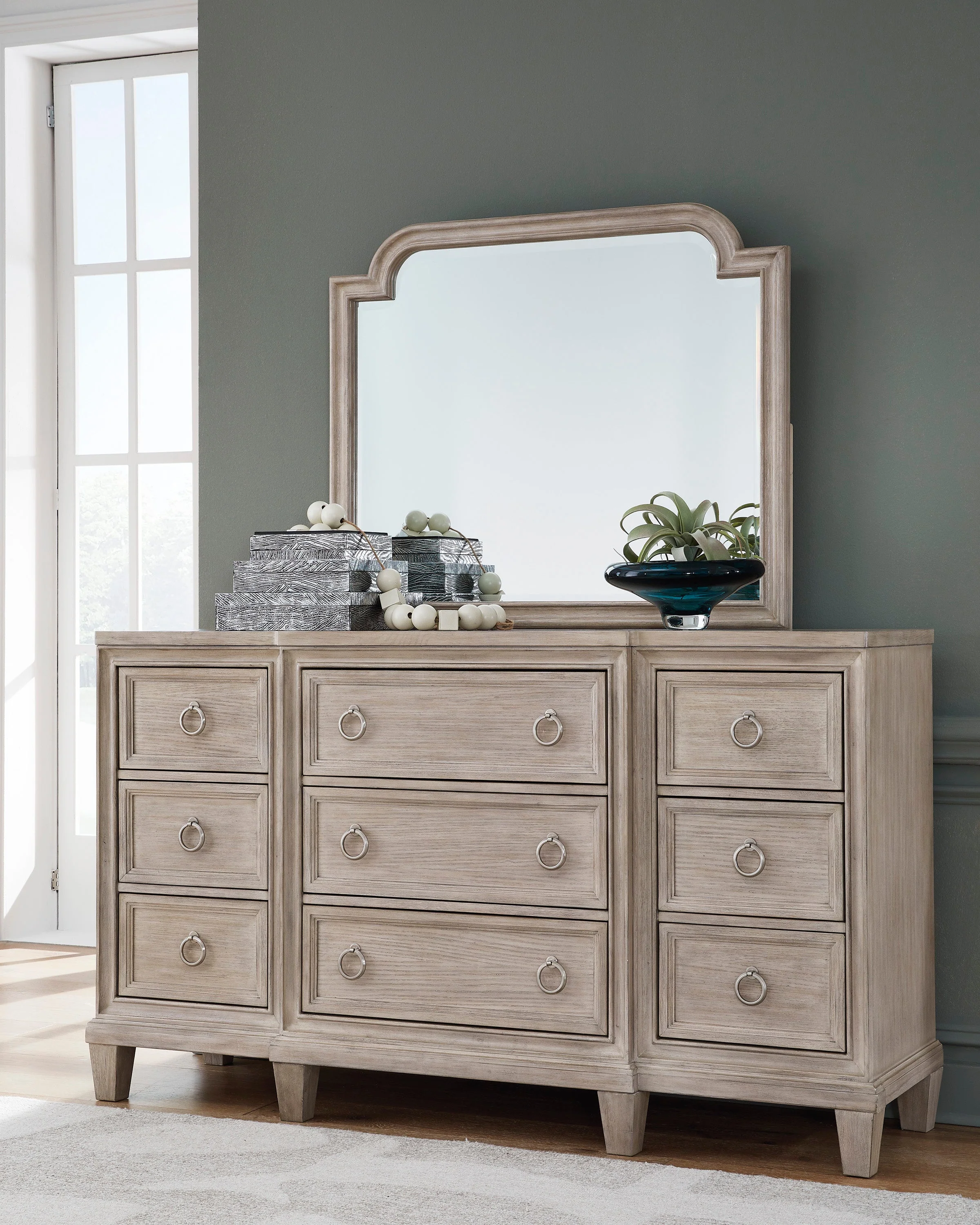 Jorlaina King bedroom set - Image 5