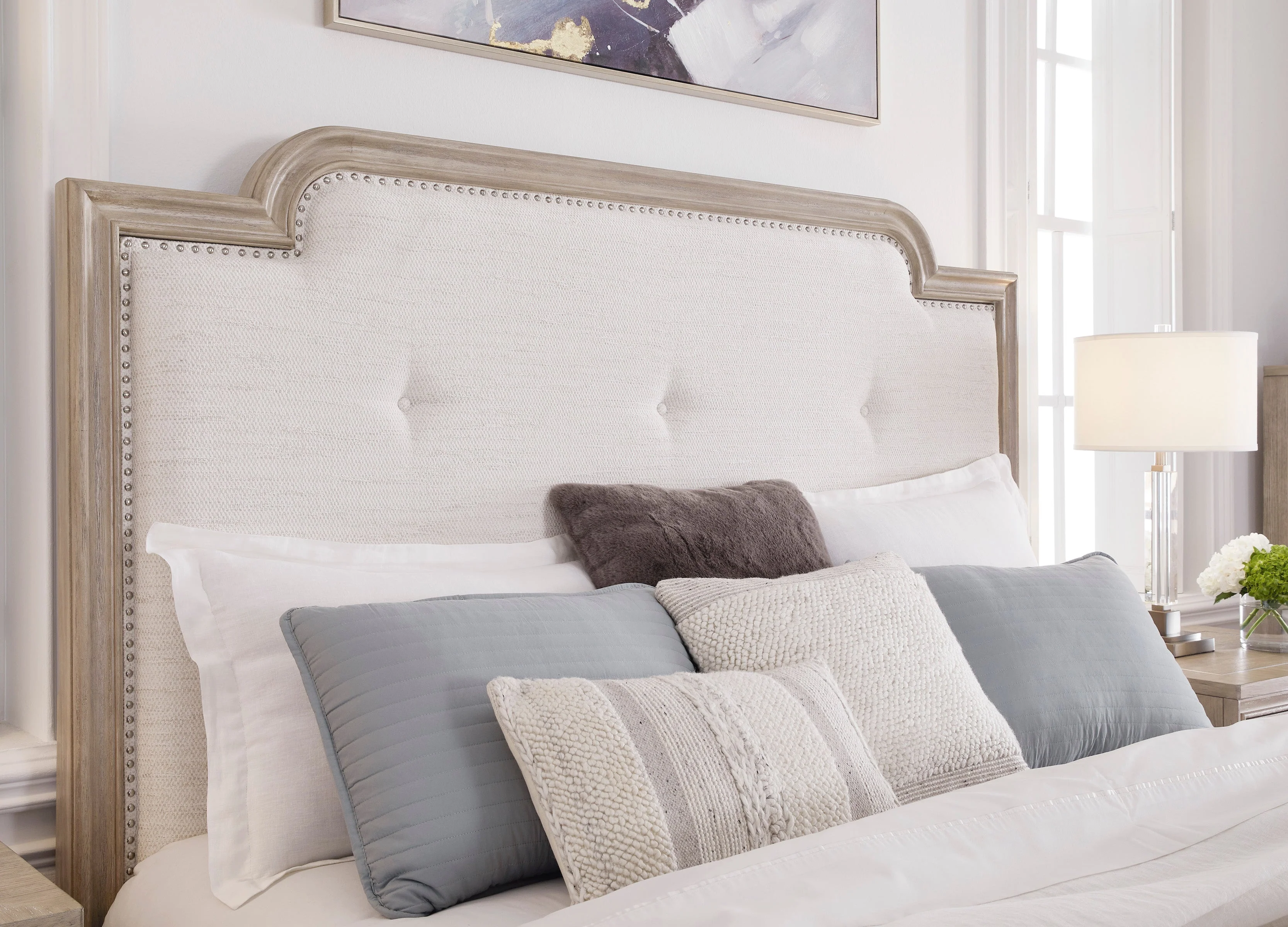 Jorlaina Queen Bed - Image 2