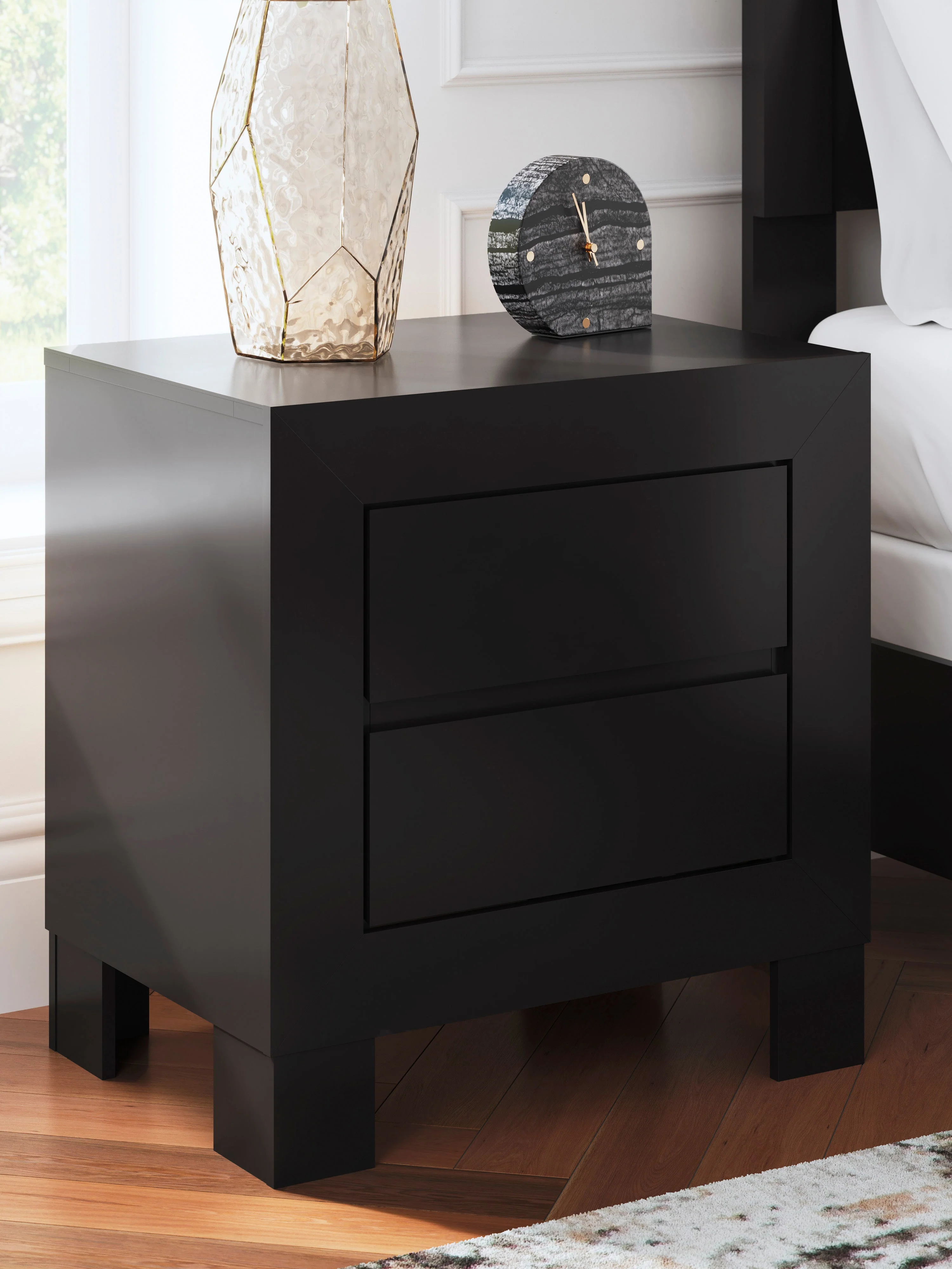 Kasteiner Queen Upholstered Bedroom - Image 7