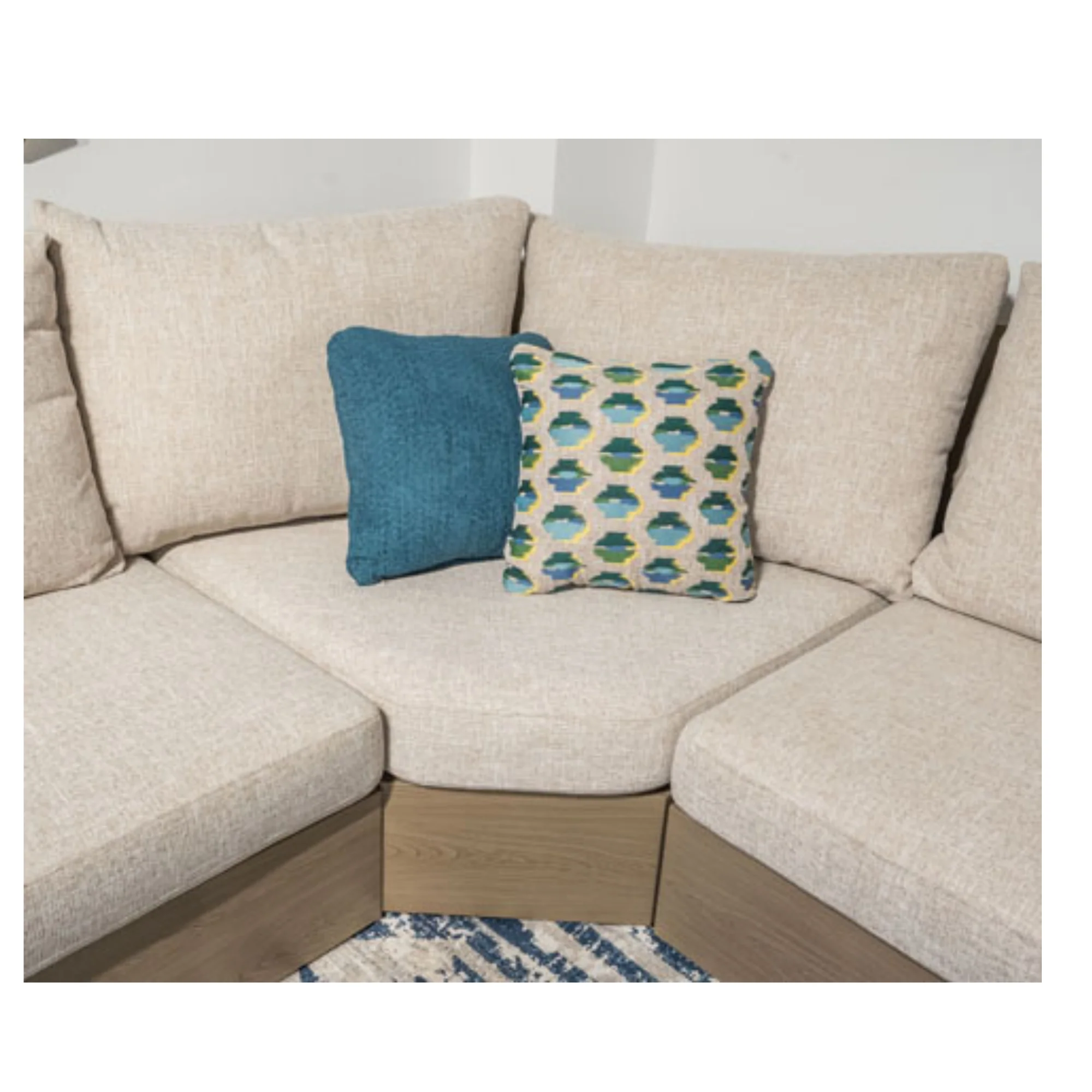 Kimpton Isle Set - Image 4