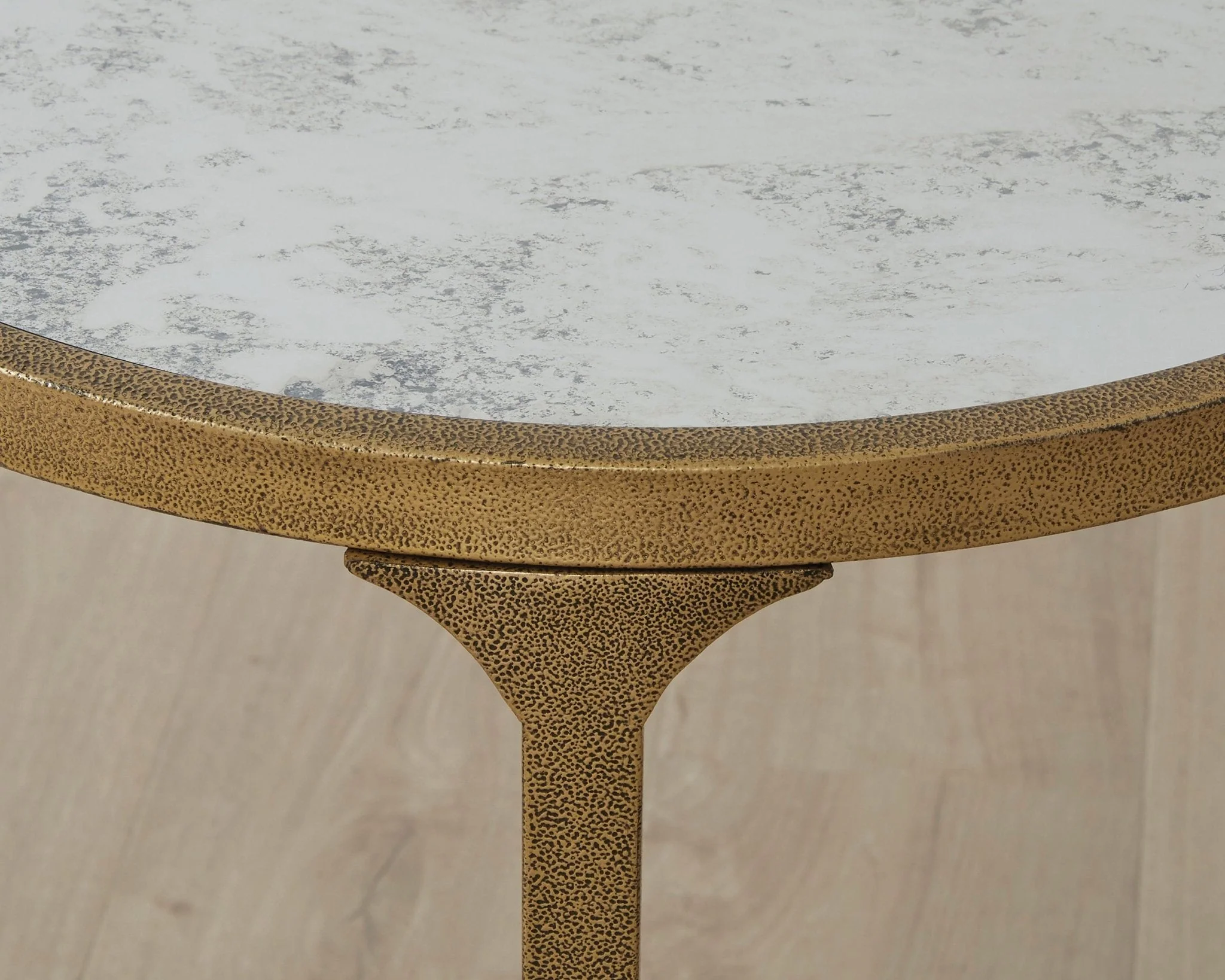 Korajane Table Set - Image 12