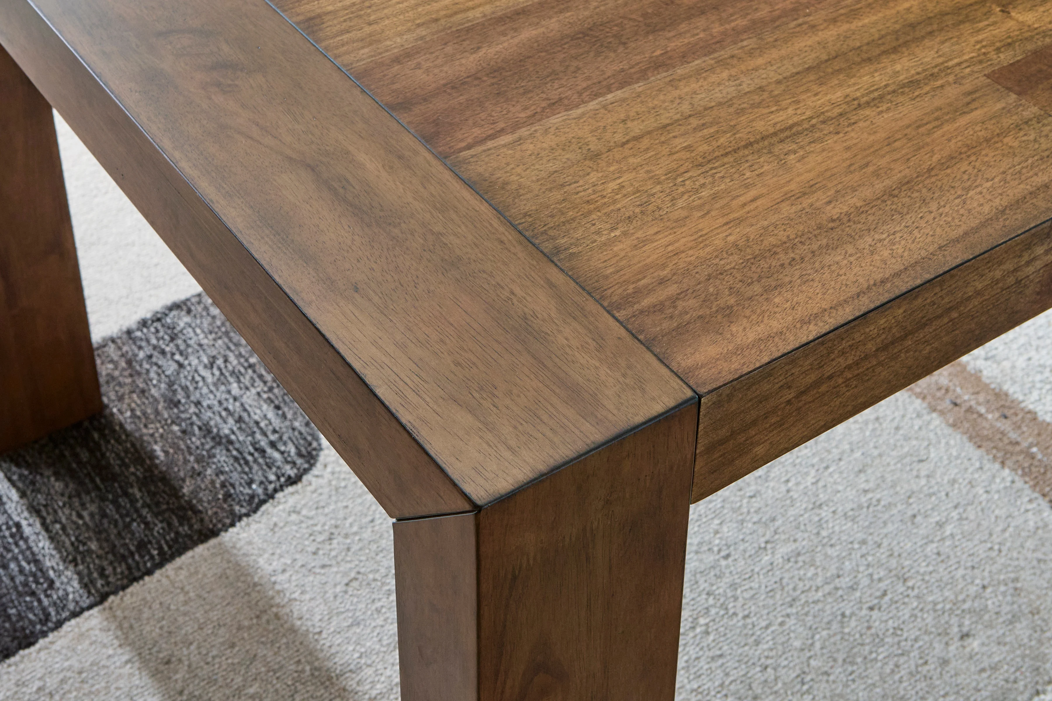 Kraeburn Dining Table - Image 5