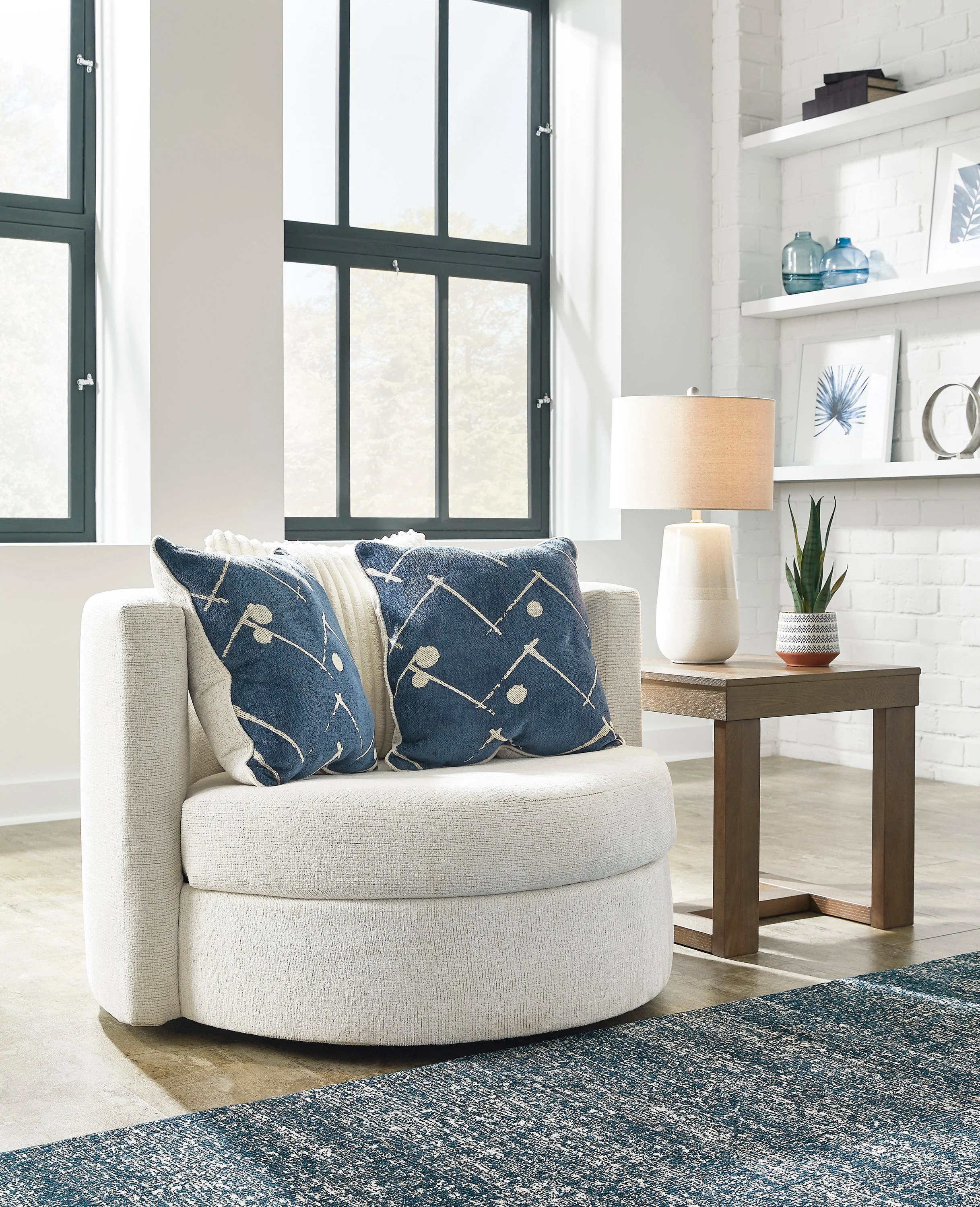 Padova Swivel Accent Chair - Image 2