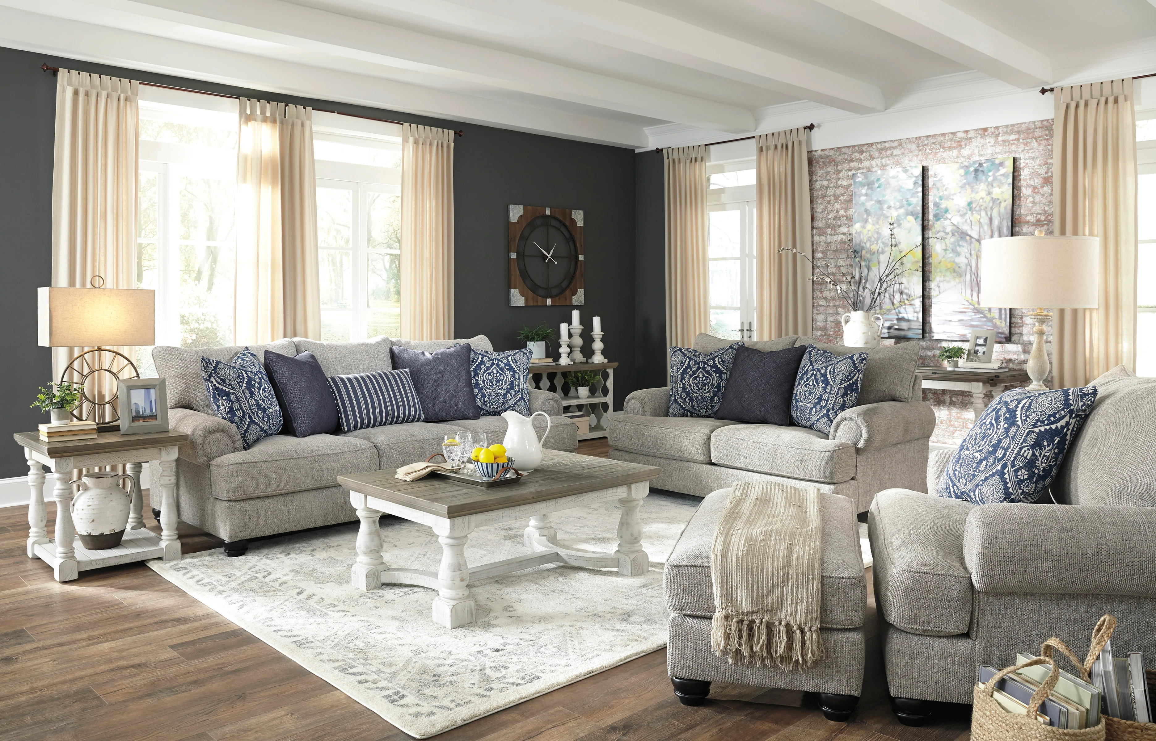 Morren Sofa Set