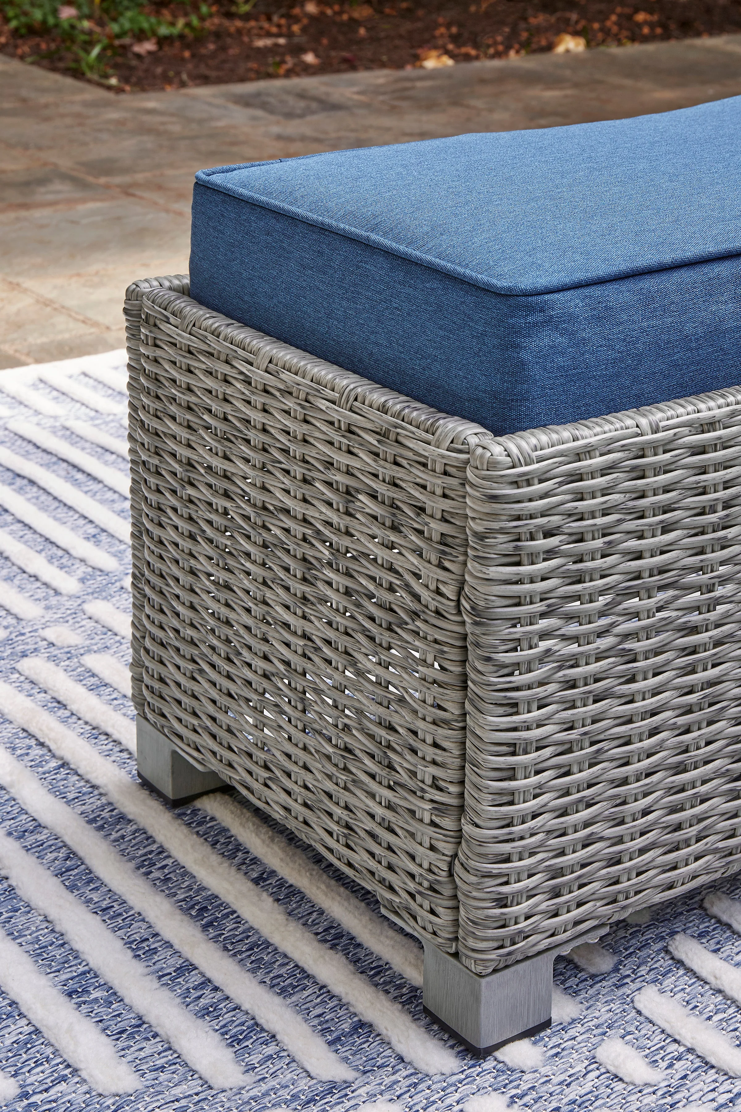 Naples Beach Outdoor Bench with Cushion - Image 3