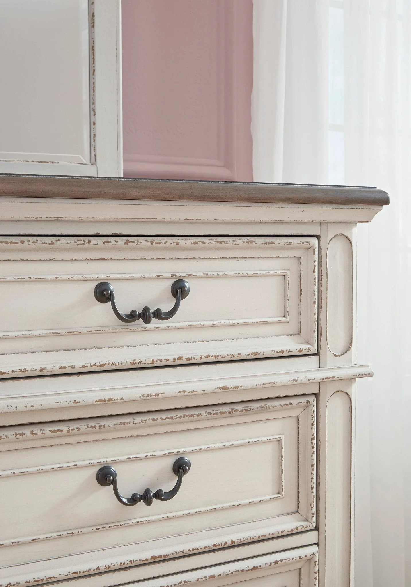 Realyn King bedroom Sleigh Package - Image 27