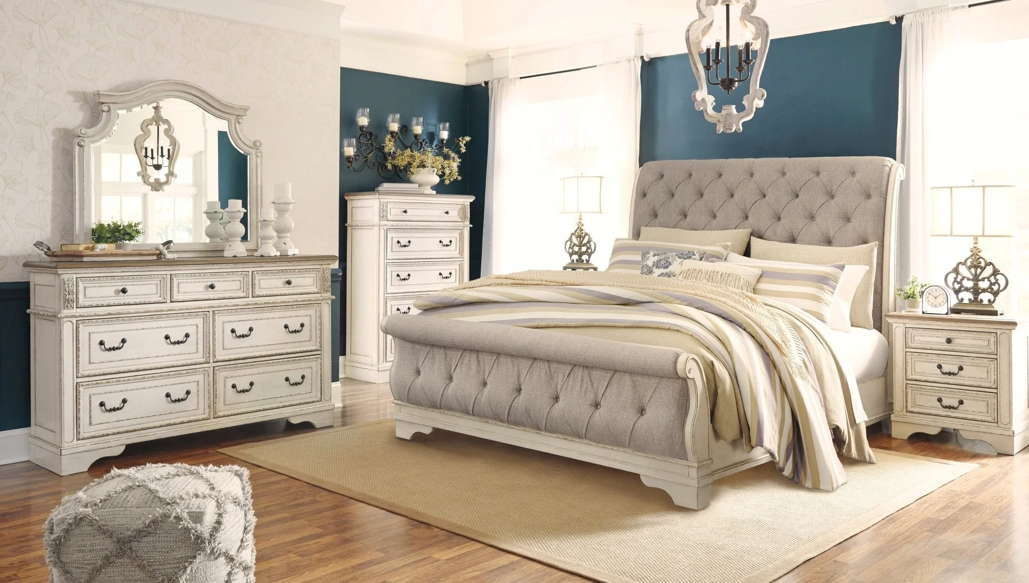 Realyn King bedroom Sleigh Package - Image 32