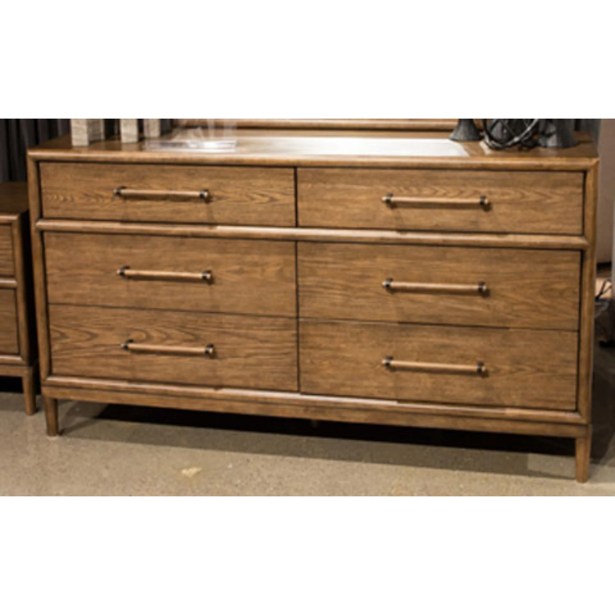 Roanhowe Dresser - Image 5