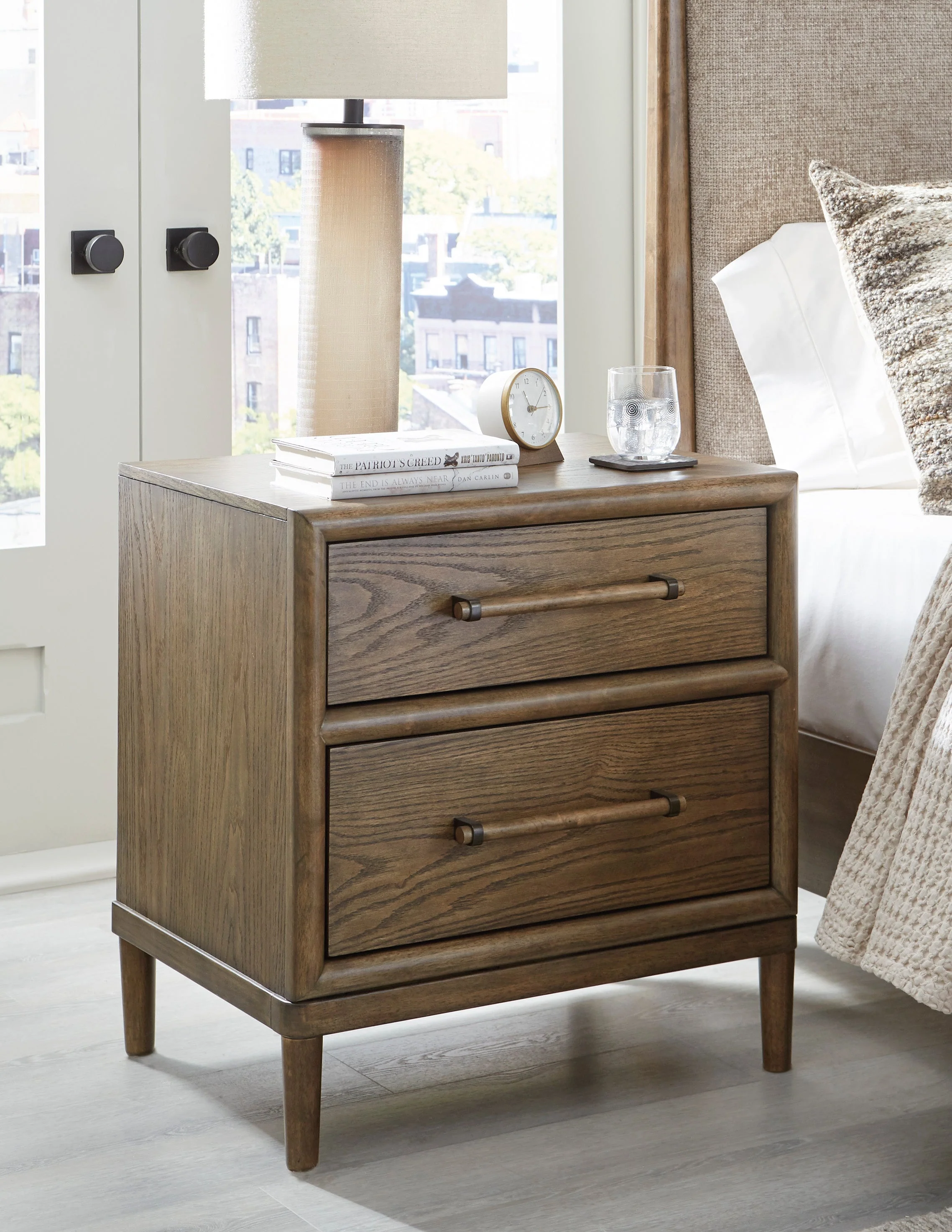 Roanhowe King Bedroom Set No Chest - Image 7