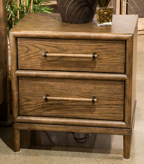 Roanhowe Nightstand - Image 4