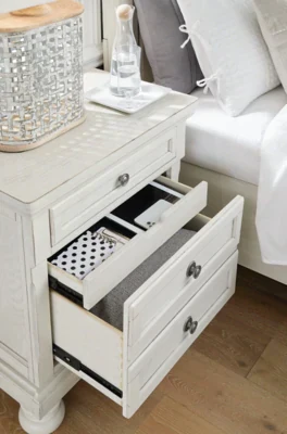Robbinsdale King Sleigh Bedroom Set - Image 10
