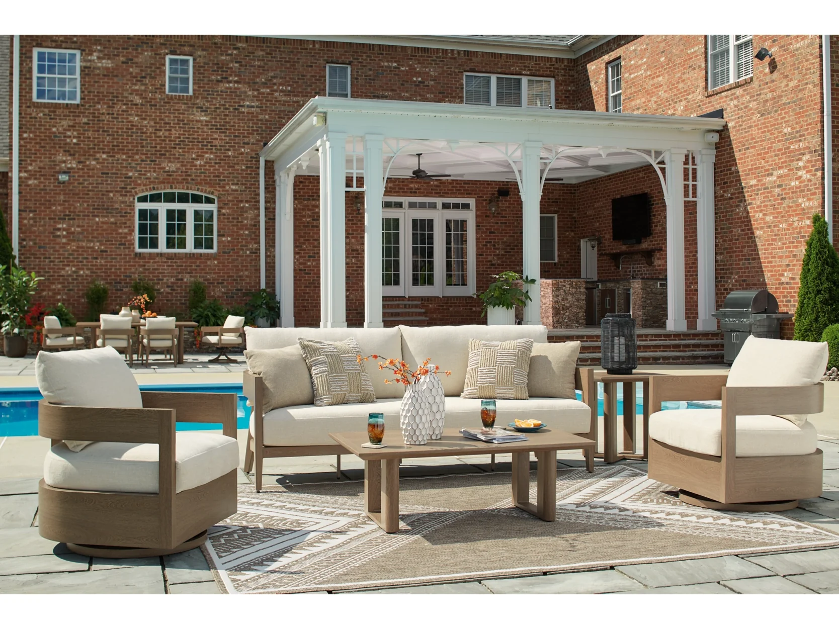 Serene Bay Outdoor Swivel Dining Chair with Cushion (Set of 2) - Image 5
