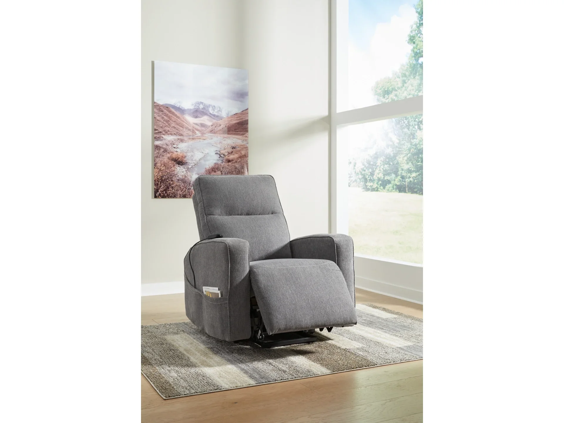 Starganza Power Lift Recliner - Image 9