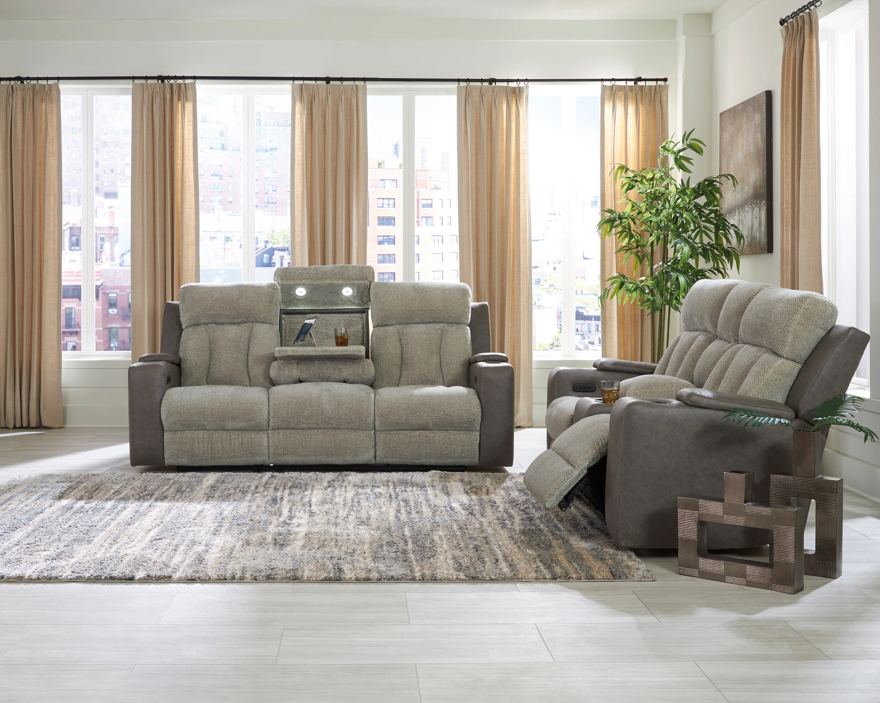 Stately Check PWR Set /ADJ Headrest - Image 18