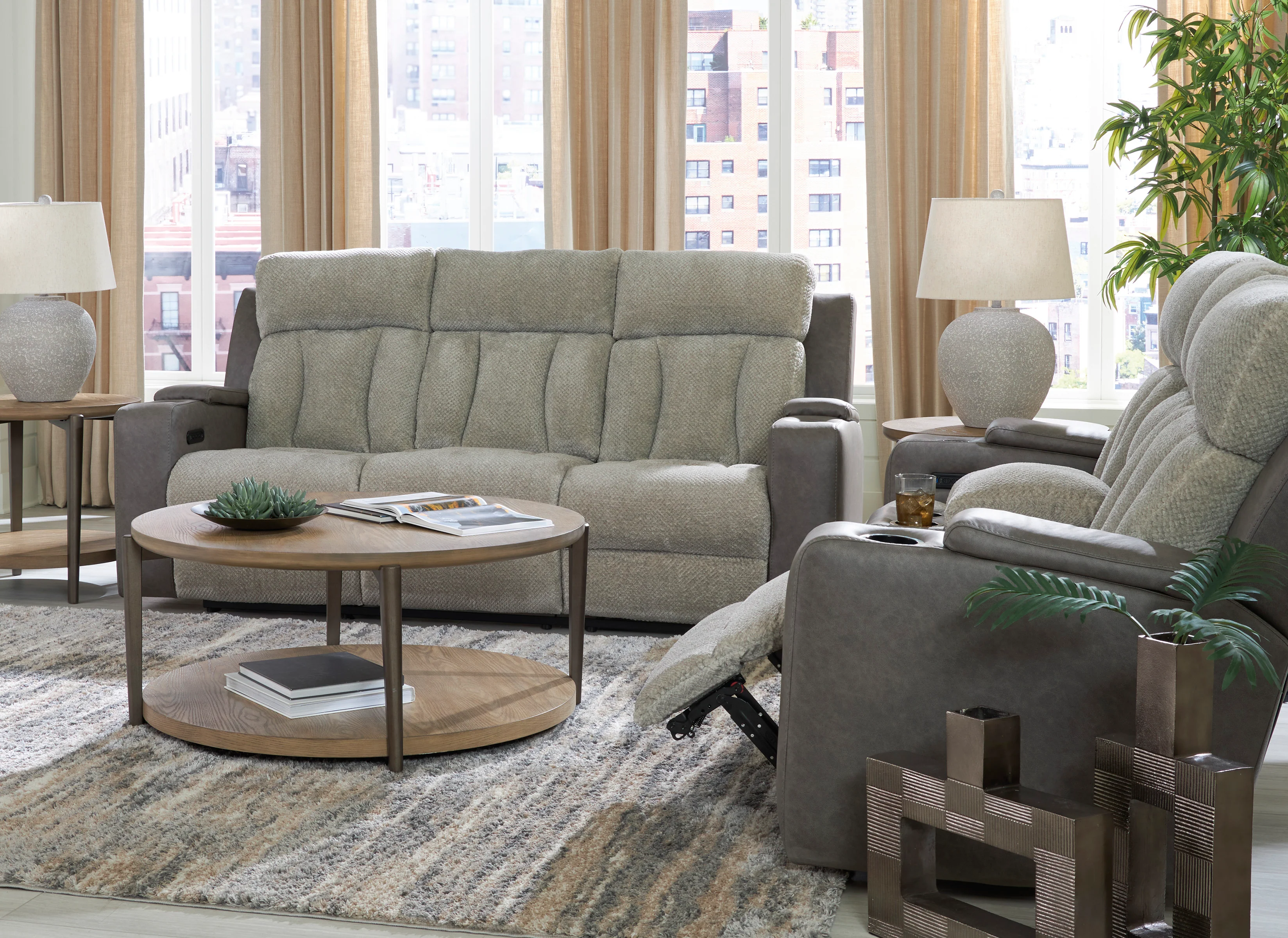 Stately Check PWR Set /ADJ Headrest - Image 32