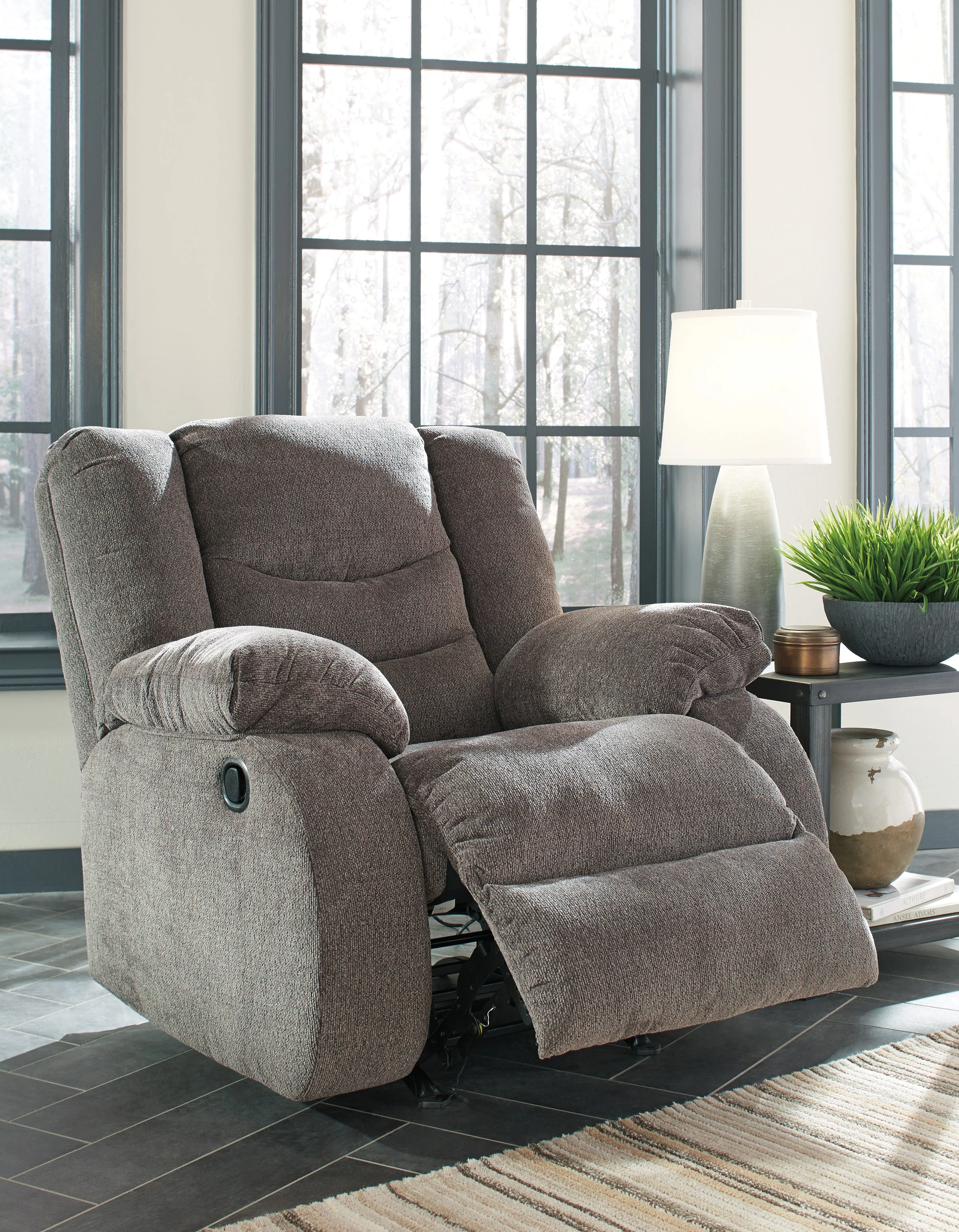 Tulen Recliner | Ashley Homestore - Image 3